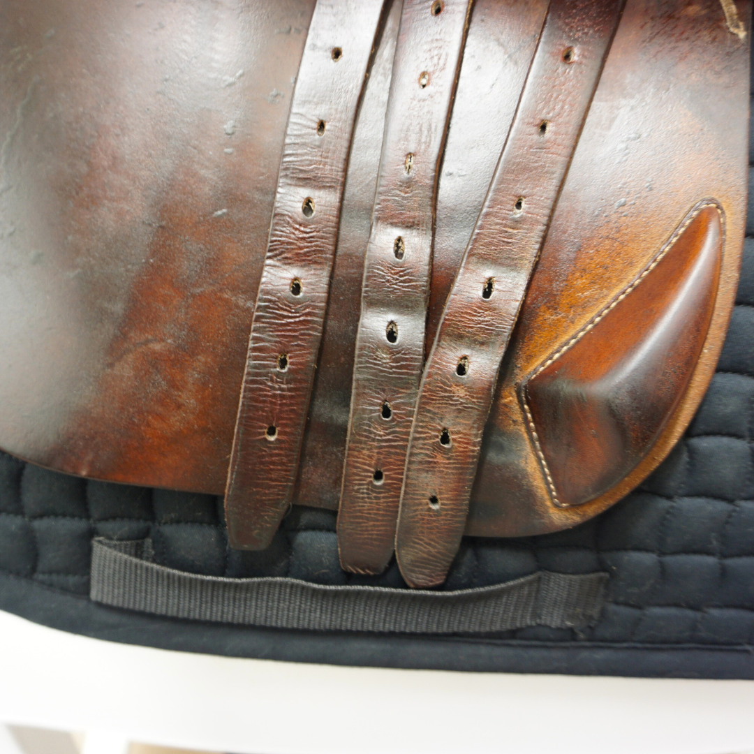 00 Saddle Model Seat